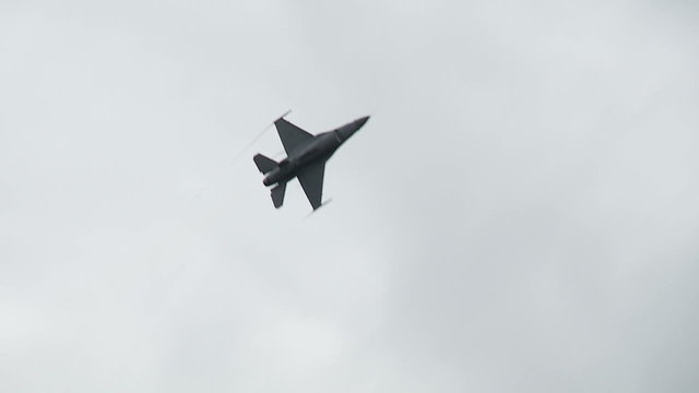 F-16 Falcon 24 1S double bank