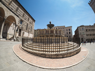 Perugia - Fontana Maggiore shot with a fisheye