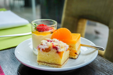 Orange cake strawberry