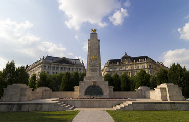 Fototapeta na wymiar Monument of soviet heroes