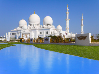 Sheikh Zayed mosque in Abu Dhabi