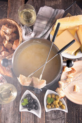 cheese fondue and ingredient