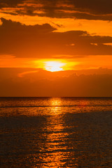 Obraz premium Beautiful sunset on the beach in island Koh Phangan, Thailand.