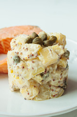 Potato salad with salmon