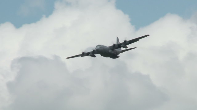 C130 Hercules Flying 24 1