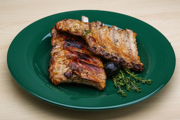 Roasted pork ribs