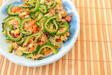 沖縄料理　ゴーヤチャンプルー　苦瓜の炒め物