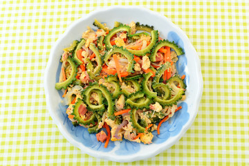 沖縄料理　ゴーヤチャンプルー　苦瓜の炒め物