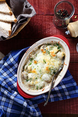 Mushrooms with cheese sauce