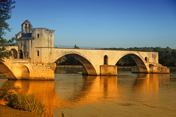Fototapeta na wymiar Pont Saint-Bénézet