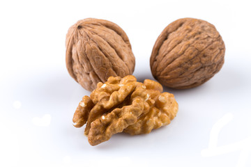 Dried walnut