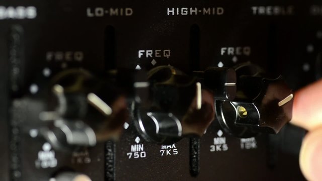 Mixing EQ on Guitar Amp