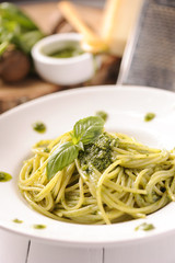 Spaghetti with pesto