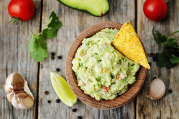 guacamole with corn chips