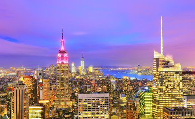 Plakat New York skyline at night.