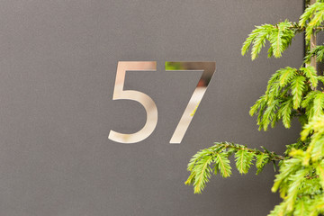 Hausnummer 57