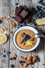 Home porridge with honey.