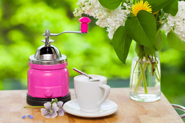 Cappuccino - Kaffee machen, Kaffeemühle, Kaffeetasse