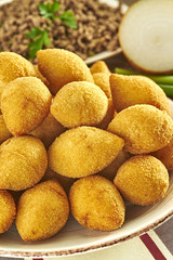 Bolinho Frito de carne temperada