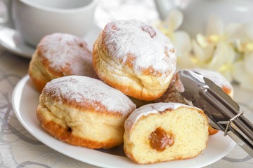 Donut, Cake, Preserves.
