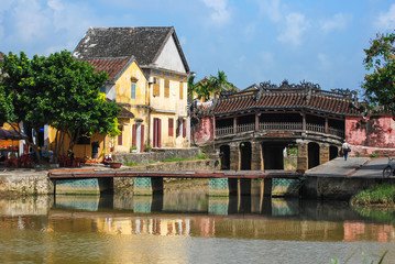 Fototapeta na wymiar Japanese Bridge, Hoi An, Vietnam