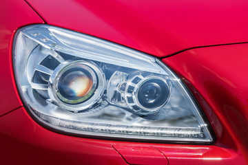 ヘッドライト Headlight of the car