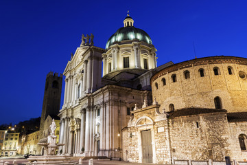 Fototapeta na wymiar New and old Cathedrals in Brescia in Italy