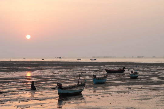 Fishing boat 1 © menphoto39