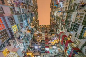 Old apartment in Hong Kong - obrazy, fototapety, plakaty