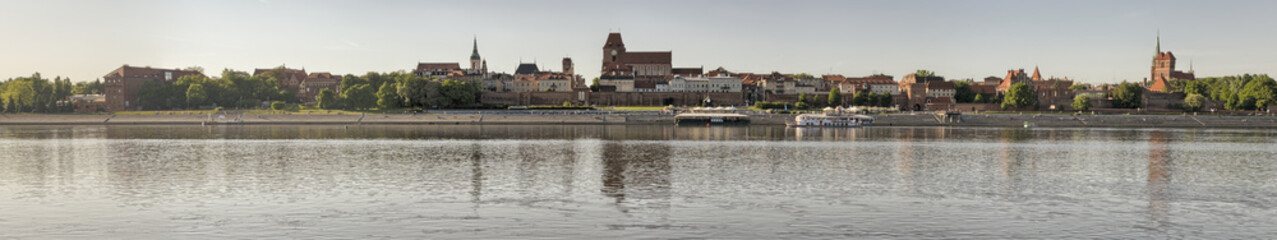 PANORAMA TORUNIA (Panorama of Torun) © B22