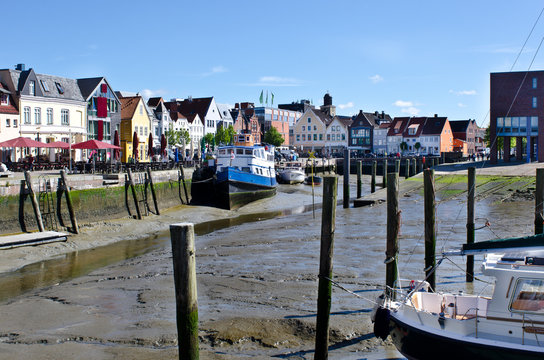 husum,stadt an der nordsee,norddeutschland