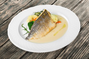 Fish, grill, grilled.