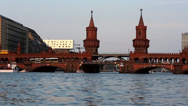 Berlin, Kreuzberg - Oberbaum bridge