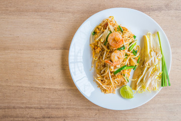 Fried thai noodles