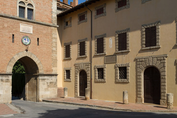 Bolgheri, porta del castello