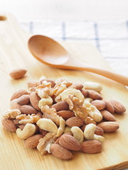 ミックスナッツ