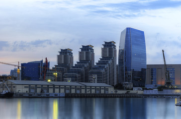 Obraz premium Modern buildings and the port in Baku (Azerbaijan)