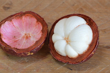mangosteen on wood table