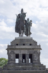 Fototapeta na wymiar Denkmal am Deutschen Eck in Koblenz, Deutschland