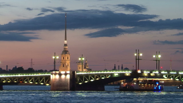 St. Petersburg. Palace Bridge in the white night