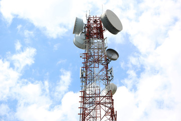Telecommunications mast