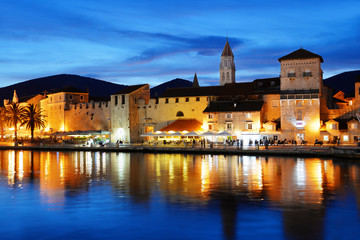 Fototapeta na wymiar Old town of Trogir in Dalmatia, Croatia by night