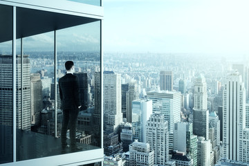 Fototapeta premium businessman in the modern office building