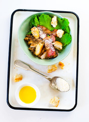 Caesar salad .