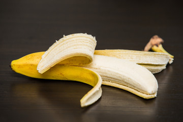 banana sbucciata