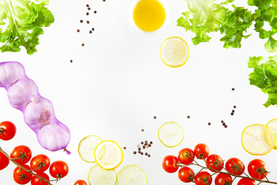 food ingredients : tomatoes cherry & lettuce , garlic, lemons, l