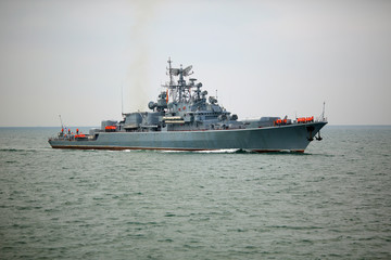 Fototapeta na wymiar Russian warship 