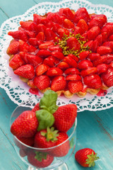 Erdbeerkuchen mit Pistazien