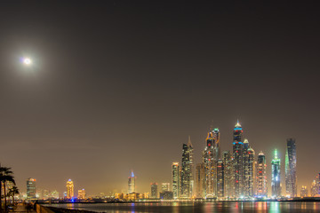 Obraz premium Dubai marina skyscrapers during night hours