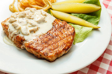 steak with vegetables